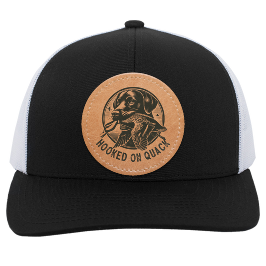 Hooked on Quack Hunting Dog Men's Mesh Trucker Snap-Back Hat